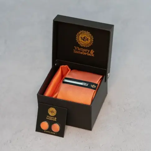 Custom Apparel Boxes